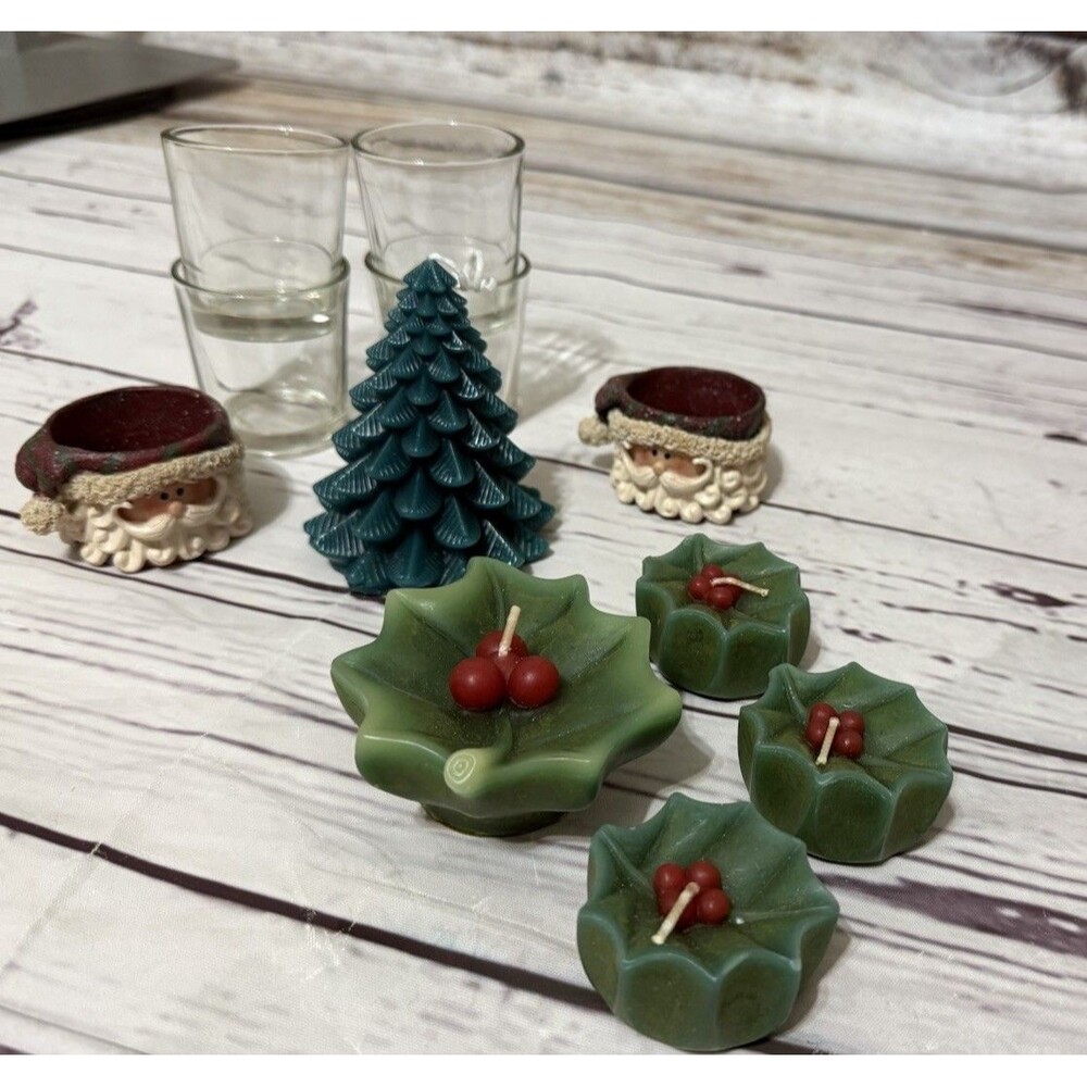 Vtg Holly Leaf & Berries Floating Candles Christmas Tree Candle Tealight Santas